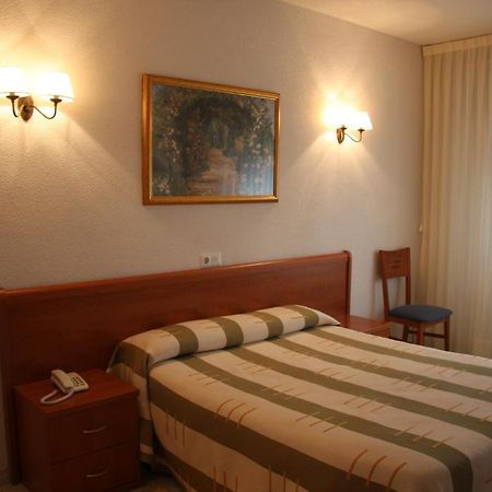 Hotel Alameda Alba De Tormes Dış mekan fotoğraf