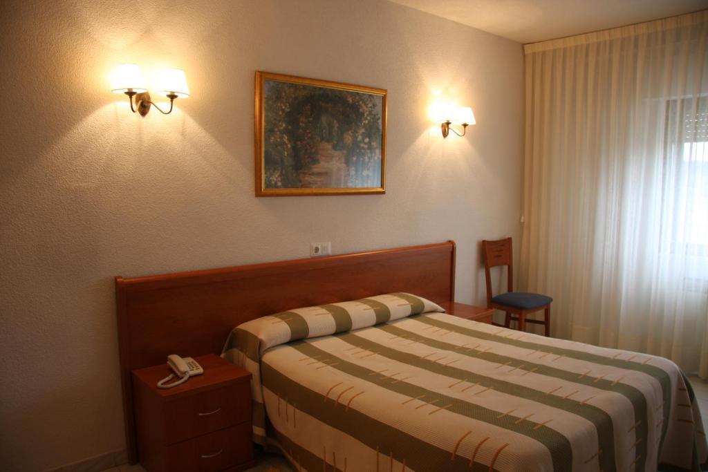 Hotel Alameda Alba De Tormes Dış mekan fotoğraf